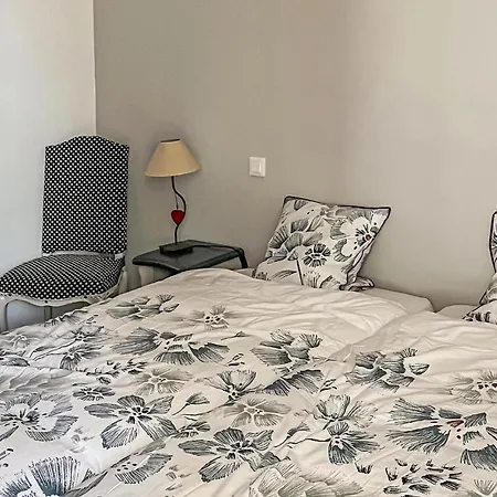 2 Bedroom Stunning In Pradelles