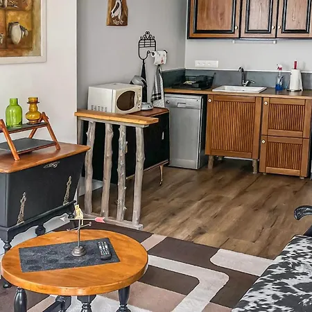 Апартаменты Nice Apartment In Pradelles With Wifi Pradelles