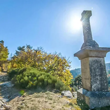 Nice Apartment In Pradelles With Wifi Апартаменты *