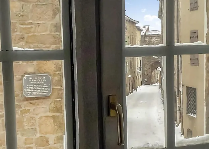 Nice Apartment In Pradelles With Wifi *