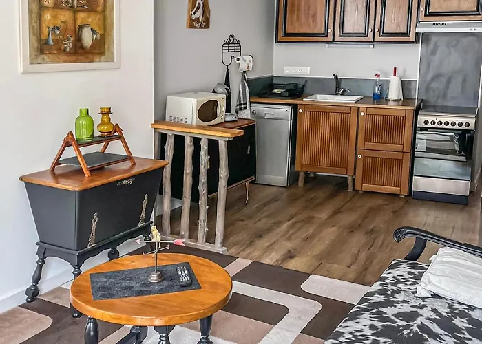 Апартаменты Nice Apartment In Pradelles With Wifi Pradelles