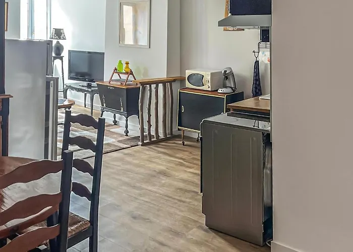 Nice Apartment In Pradelles With Wifi Апартаменты Pradelles